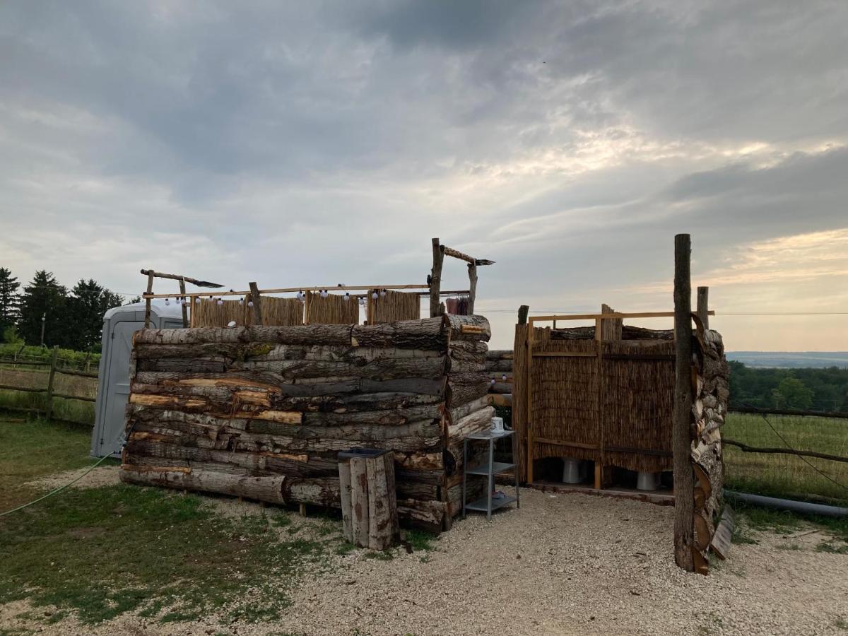 Dharma Horse Shelter Bungalows & Farmping Siofok Dış mekan fotoğraf