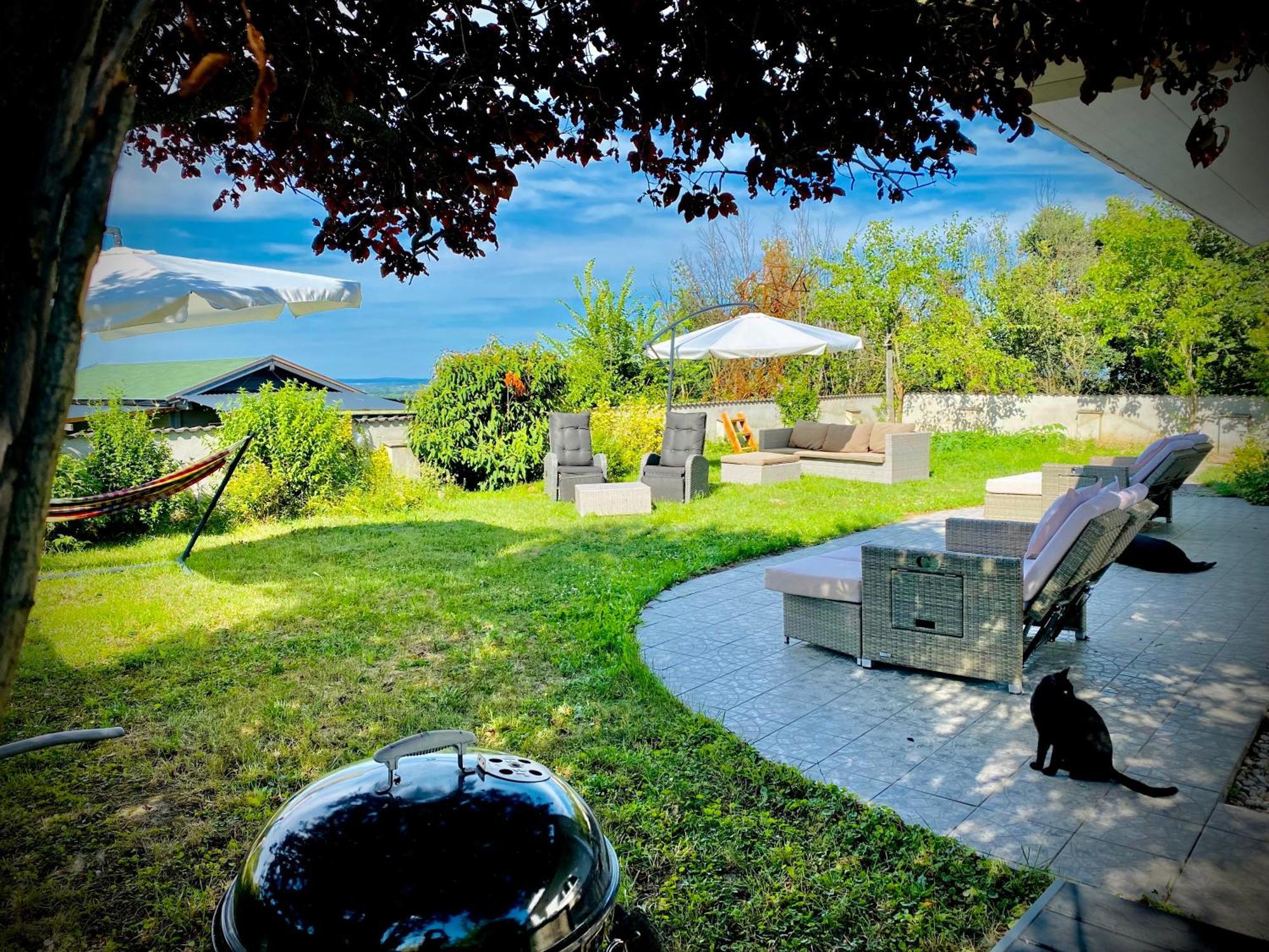 Dharma Horse Shelter Bungalows & Farmping Siofok Dış mekan fotoğraf